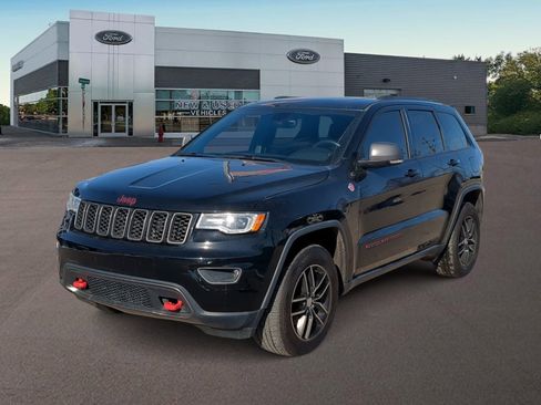 Used 2017 Jeep Grand Cherokee Trailhawk w/ Trailhawk Luxury Group image 5