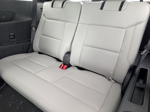 New 2026 Ford Explorer Active w/ Active Comfort Package image 15