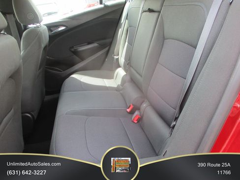 Used 2017 Chevrolet Cruze LT w/ Convenience Package FWD image 5