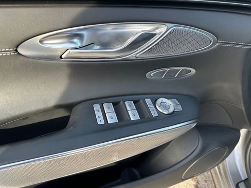 Used 2023 Genesis GV70 2.5T w/ Sport Prestige Package image 23