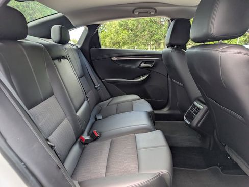 Used 2020 Chevrolet Impala LT FWD image 19