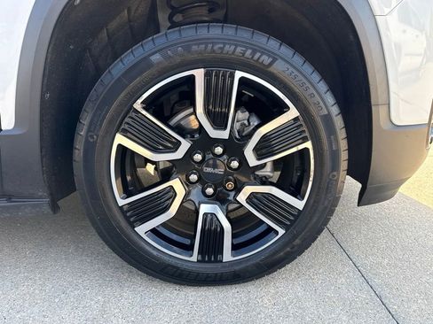 Used 2021 GMC Acadia SLT w/ Elevation Edition AWD/4WD image 51
