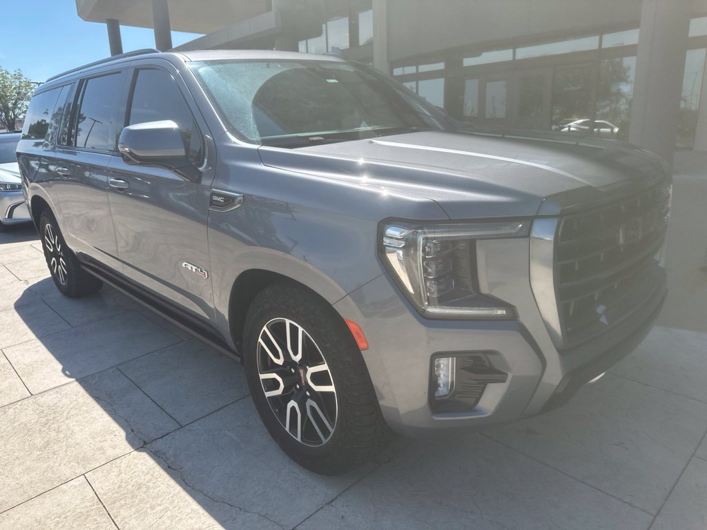 Used 2021 GMC Yukon XL AT4 w/ AT4 Premium Plus Package AWD/4WD image 7