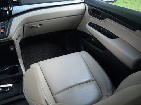 Used 2024 Honda Odyssey EX-L image 13