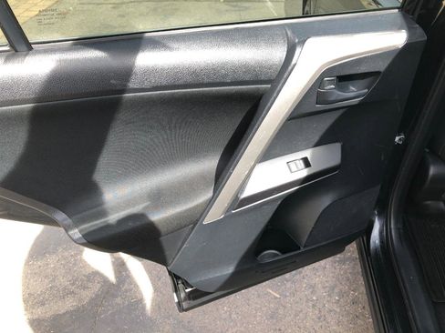 Used 2017 Toyota RAV4 LE image 25