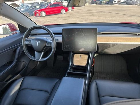 Used 2018 Tesla Model 3 image 14