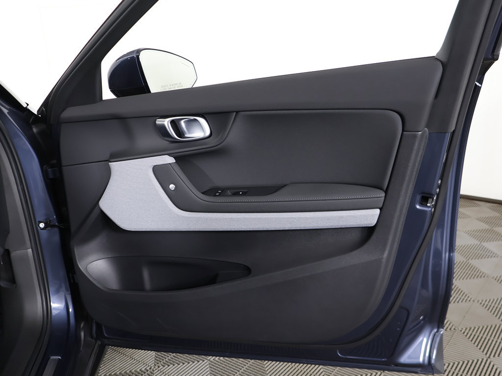 Used 2024 Polestar Polestar 2 AWD/4WD image 27