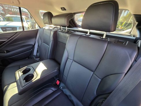 Used 2022 Subaru Outback Limited image 26