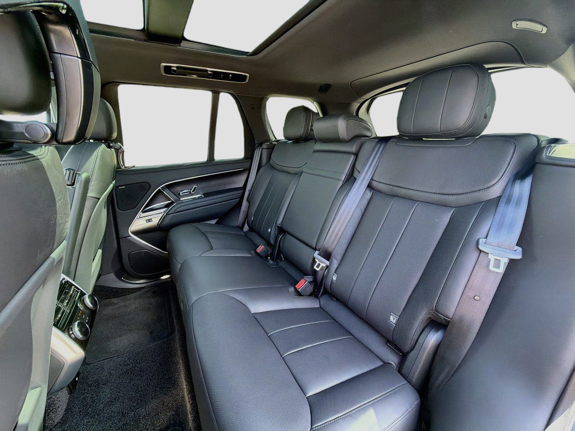 New 2026 Land Rover Range Rover SE AWD/4WD image 22