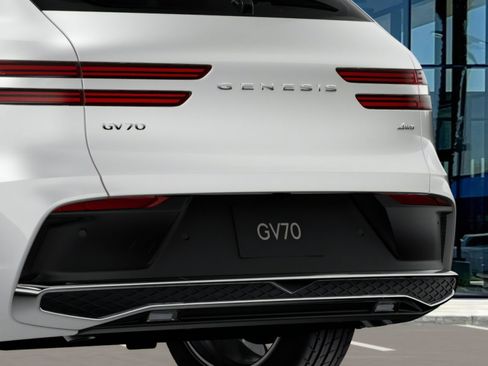 New 2026 Genesis GV70 2.5T AWD/4WD image 13