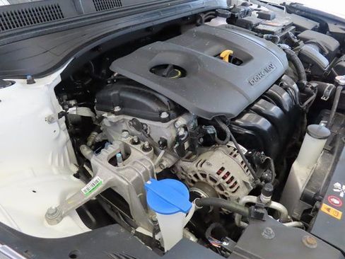 Used 2024 Kia Forte LXS image 29