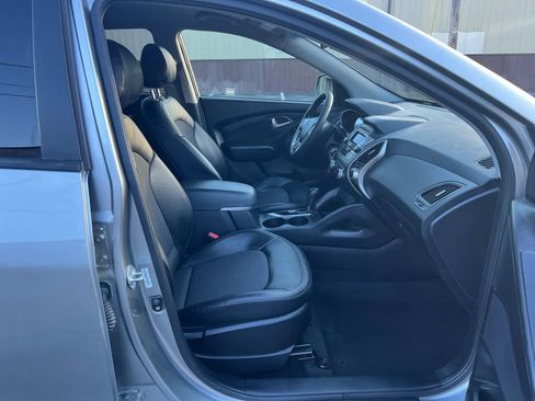 Used 2012 Hyundai Tucson GLS image 23