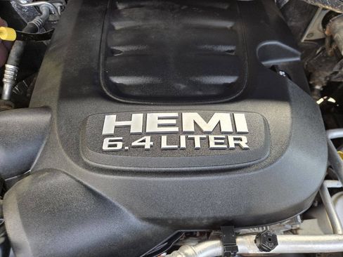 Used 2018 RAM 2500 SLT w/ Snow Chief Group image 22