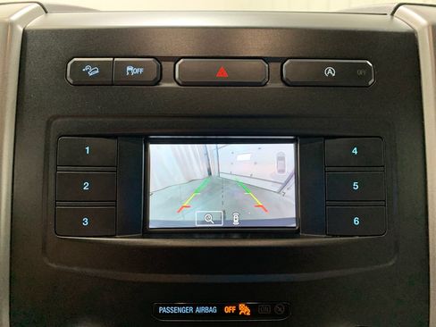 Used 2018 Ford Expedition XLT w/ Equipment Group 201A AWD/4WD image 30