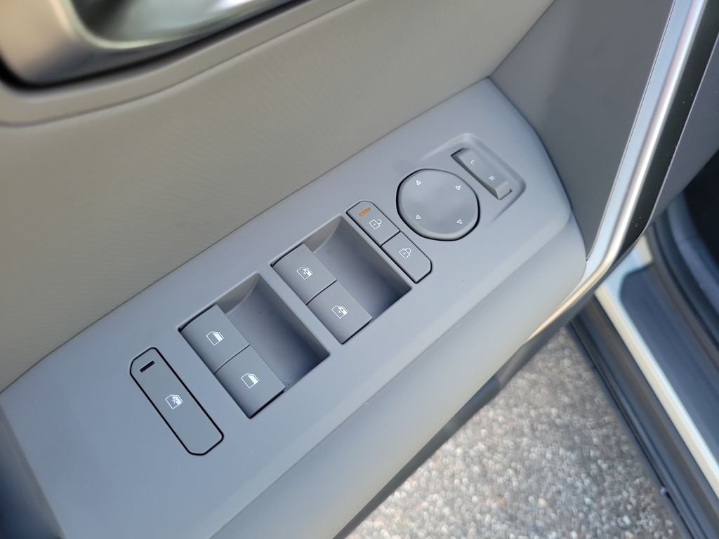 New 2027 Kia Seltos EX FWD image 22