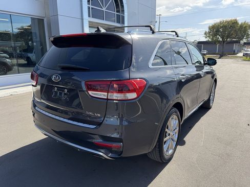 Used 2017 Kia Sorento SX image 6