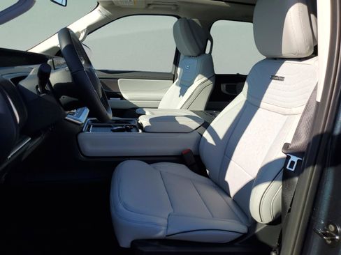 New 2026 Ford Expedition Max Platinum w/ Platinum Ultimate Package image 19