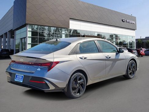 Used 2026 Hyundai Elantra Sport FWD image 2