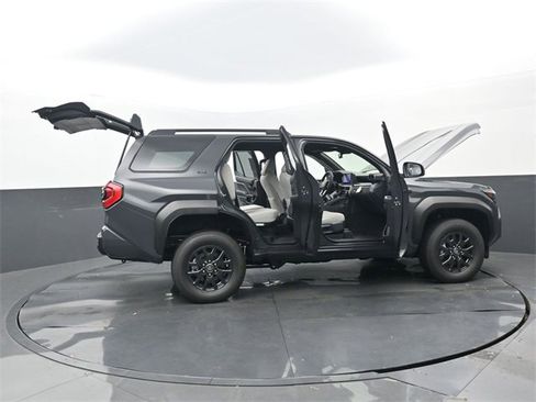 New 2026 Toyota 4Runner SR5 image 31