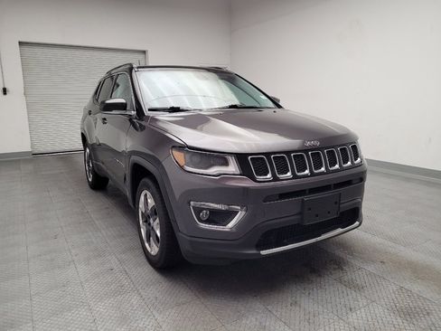 Used 2019 Jeep Compass Limited w/ Safety & Security Group AWD/4WD image 14