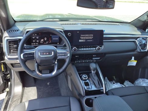 New 2025 GMC Canyon Elevation w/ Convenience Package image 16