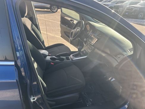 Used 2019 Nissan Sentra S image 25