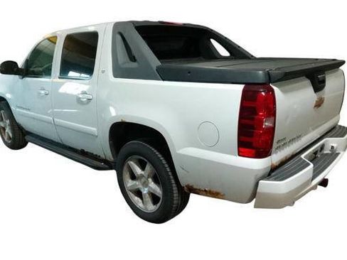 Used 2007 Chevrolet Avalanche LT w/ LT Preferred Equipment Group AWD/4WD image 3
