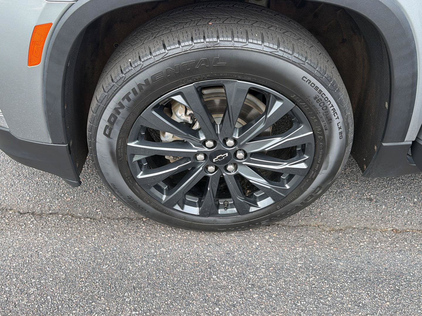 Used 2023 Chevrolet Traverse RS w/ LPO, Floor Liner Package FWD image 37