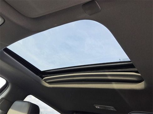 New 2026 GMC Sierra 1500 Denali w/ Denali Reserve Package image 17