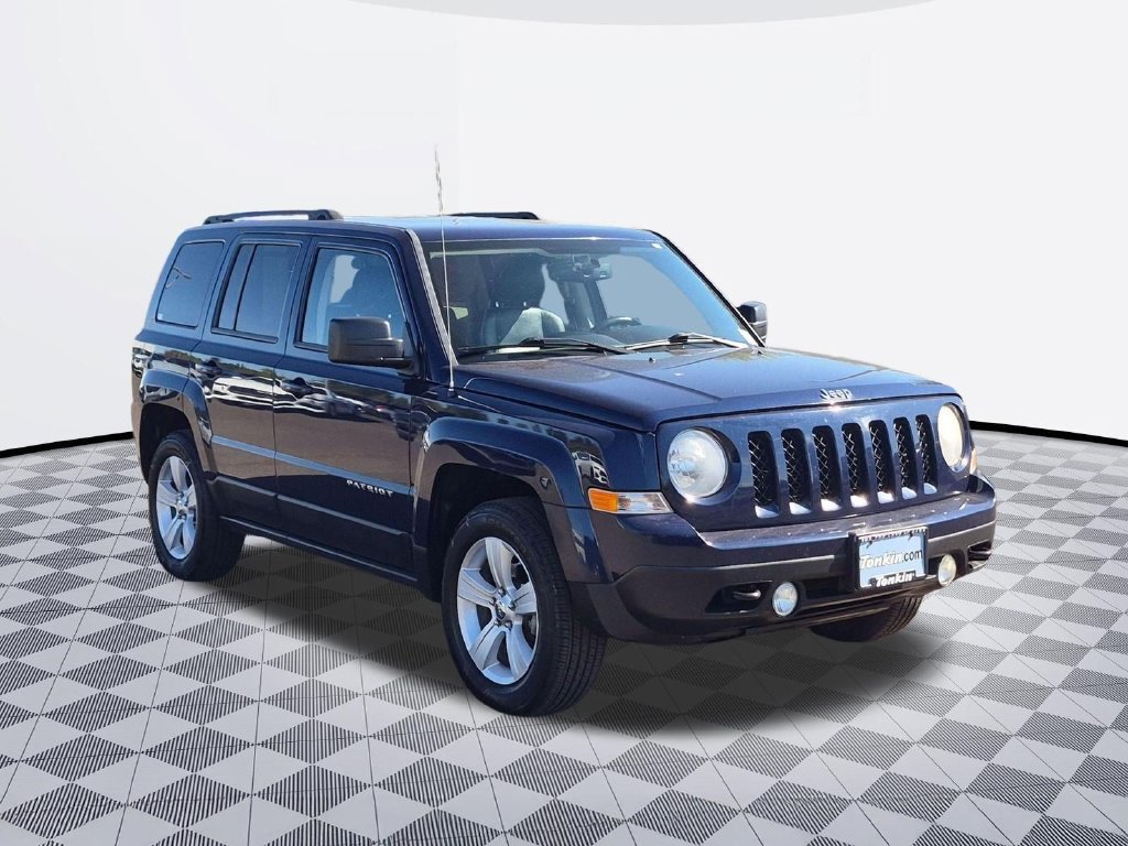 Used 2012 Jeep Patriot Latitude w/ Sun/Sound Group AWD/4WD image 8