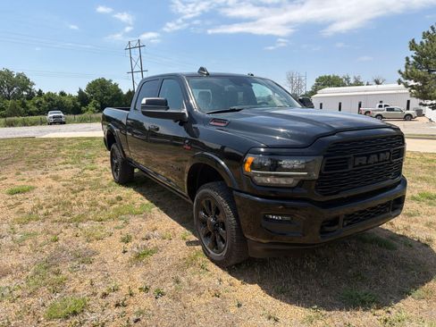 Used 2020 RAM 2500 Limited AWD/4WD image 3