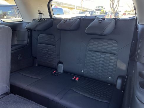 Certified 2025 Nissan Pathfinder S image 26