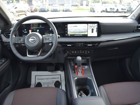 New 2026 Nissan Kicks SR w/ SR Premium Package FWD image 33