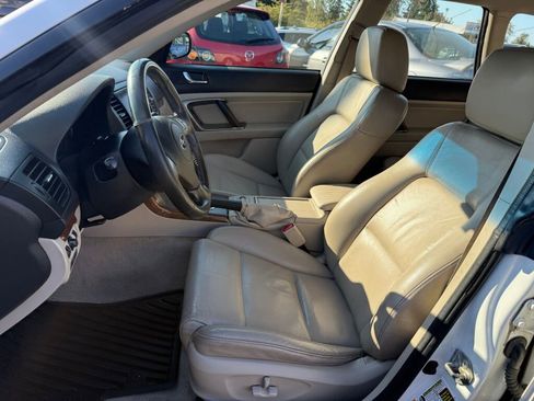 Used 2008 Subaru Outback 2.5i Limited image 7
