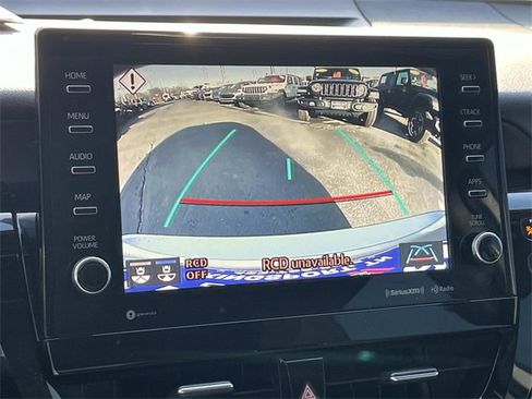 Used 2021 Toyota Camry XLE image 34