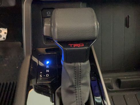 Used 2025 Toyota Tundra Limited w/ TRD Off-Road Package AWD/4WD image 17