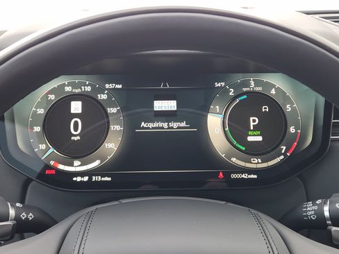 New 2025 Land Rover Range Rover SE image 16