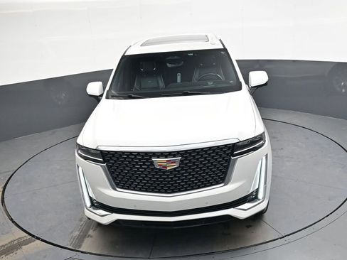 Used 2021 Cadillac Escalade Premium Luxury w/ Driver Assist Tech Package image 32