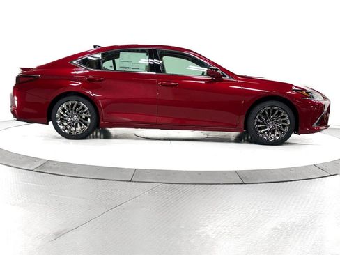 New 2025 Lexus ES 350 Ultra Luxury image 13