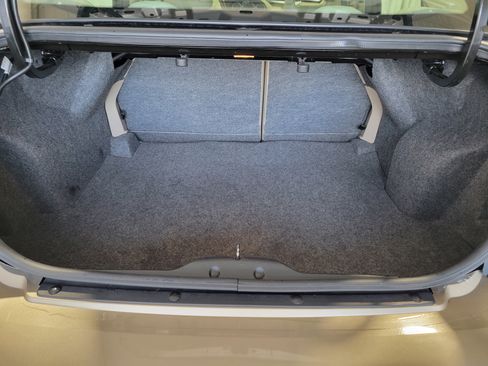 Used 2006 Saturn ION Level 2 w/ Preferred Pkg image 7