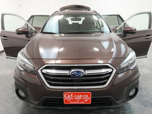 Used 2019 Subaru Outback 3.6R Touring image 37