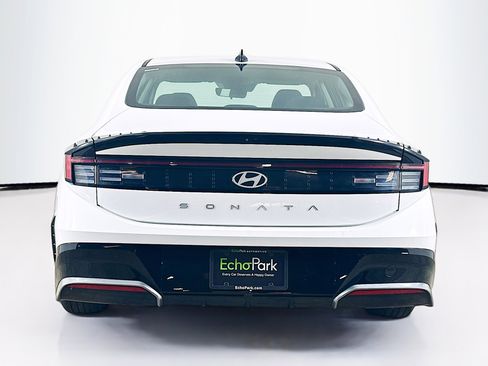 Used 2025 Hyundai Sonata SEL FWD image 7