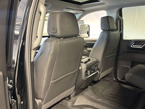 New 2025 GMC Sierra 2500 SLT w/ SLT Premium Package image 26