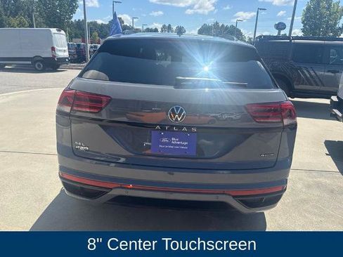 Used 2023 Volkswagen Atlas Cross Sport SEL R-Line AWD/4WD image 6