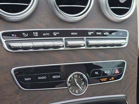 Used 2021 Mercedes-Benz C 300 4MATIC Sedan image 34