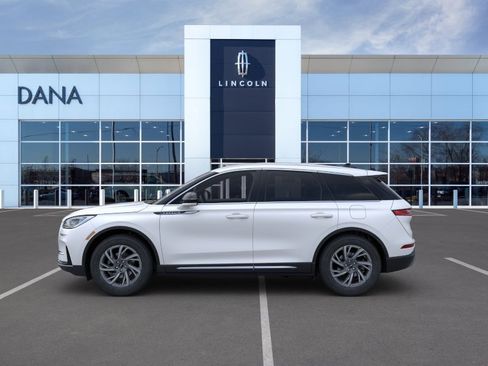 New 2024 Lincoln Corsair AWD w/ Equipment Group 101A image 3