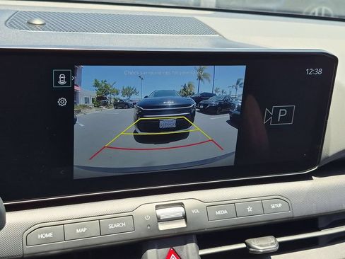 Used 2025 Kia K4 FWD image 18