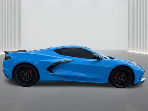 Used 2023 Chevrolet Corvette Stingray Preferred Cpe w/ Z51 Performance Package RWD image 4