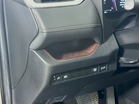 Used 2023 Toyota RAV4 Limited FWD image 10