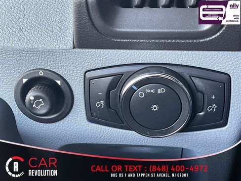 Used 2019 Ford Transit 250 130 Low Roof RWD image 26